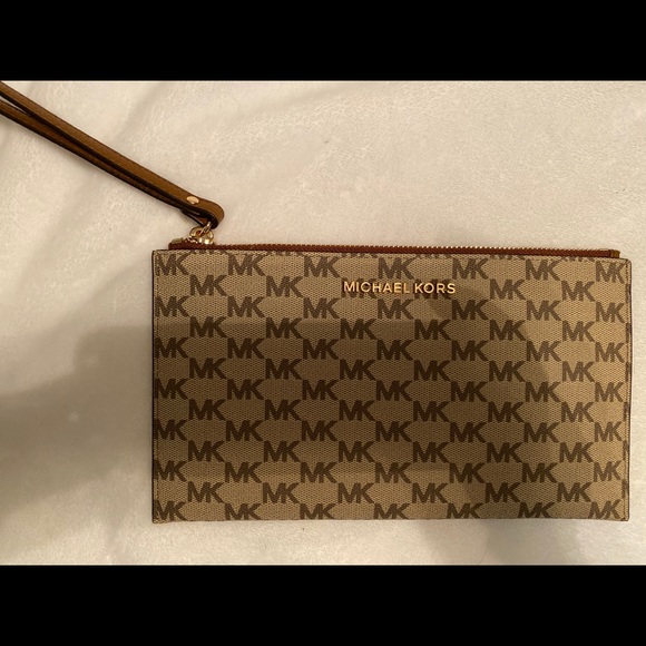 Michael Kors change purse/pouch/wallet NWT - Picture 1 of 5